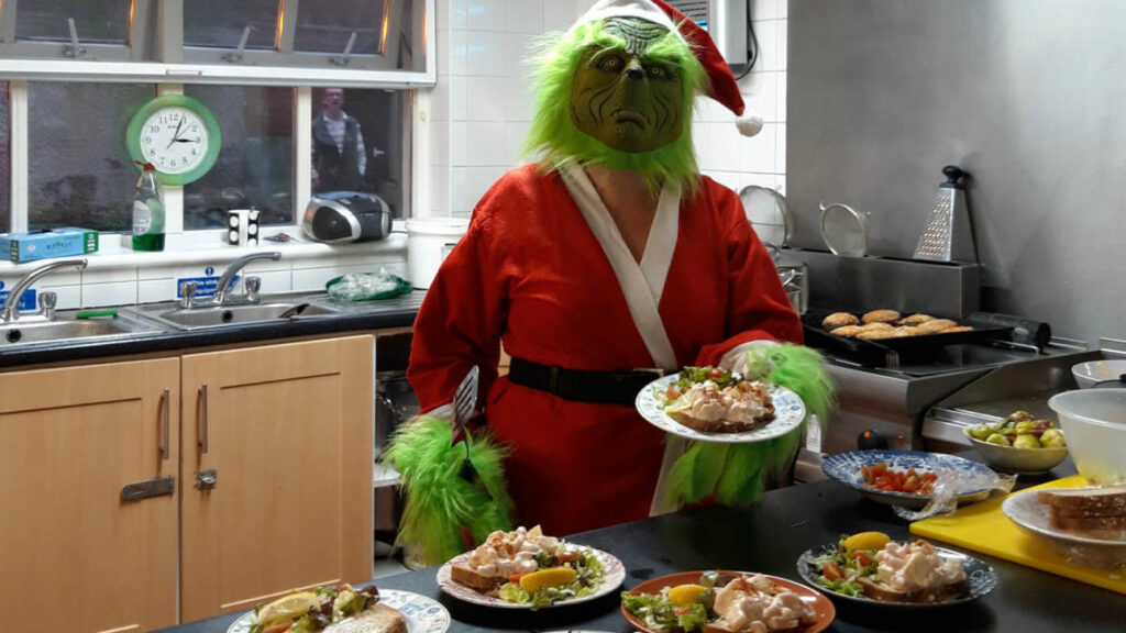 Christmas Dinner on a Dime: 5 Tips for Cooking on a Shoestring Budget